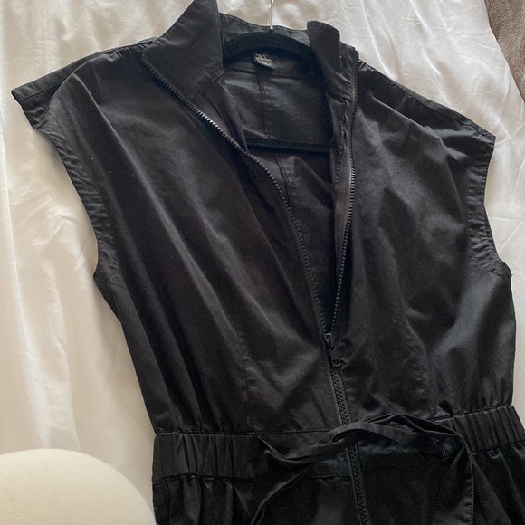 H&M Black sleeveless Romper - Picture 6 of 6